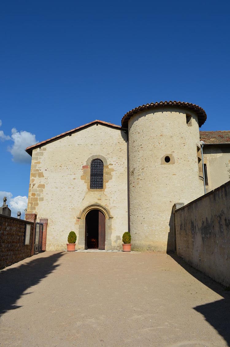 Vue de l'entrée du chateau de Revel Tourdan